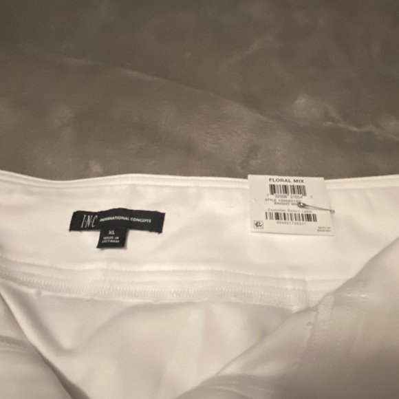 Sexy Mini Skirt - Picture 4 of 5